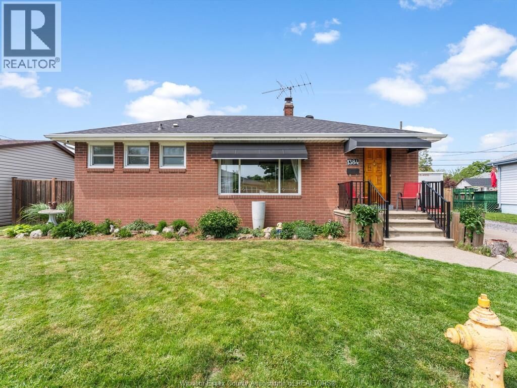 Property Photo:  1384 Granville Crescent  ON N9C 3N8 