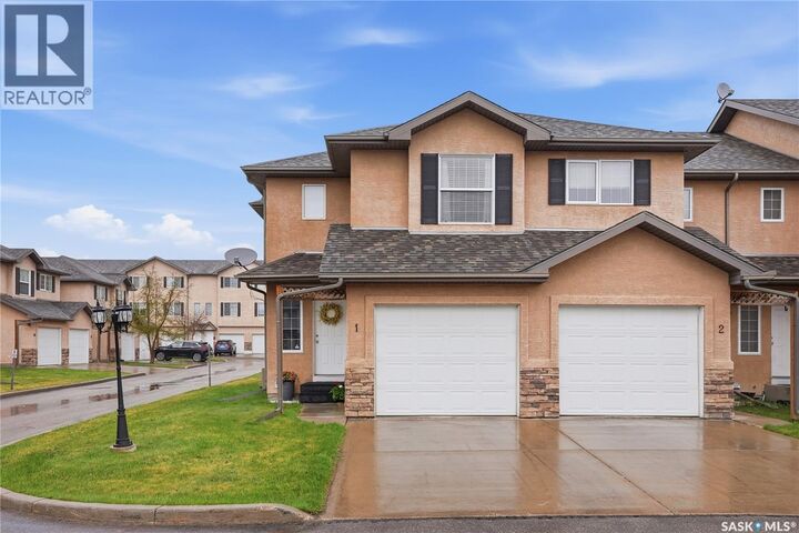 Property Photo: 1 118 Pawlychenko Lane SK S7V 1K1