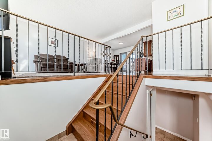 Property Photo:  11812 139 Avenue NW  AB T5X 4J5 