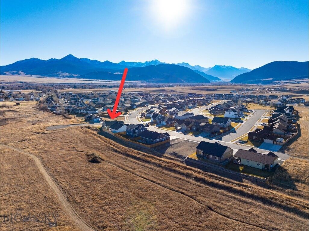 Property Photo:  1102 Fort Mandan Drive  MT 59047 