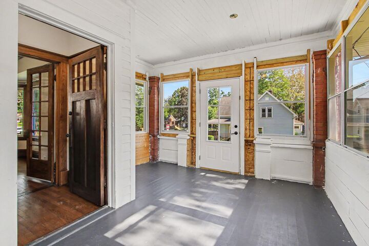 Property Photo:  107 Institute Street  IN 46383 