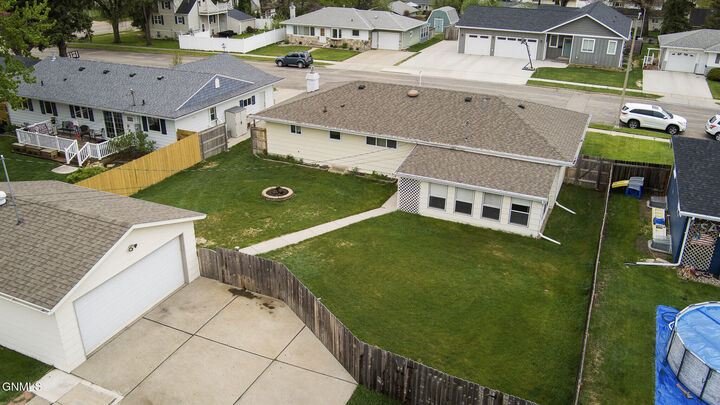 Property Photo: 1917 6th Street ND 58501