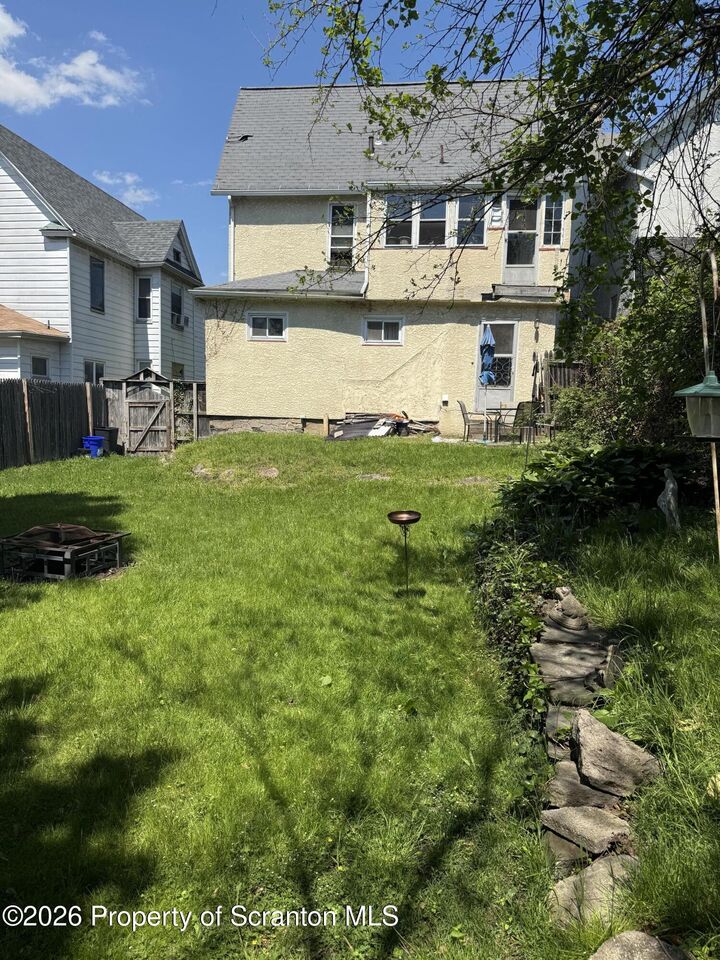 Property Photo:  108 New York Street  PA 18509 