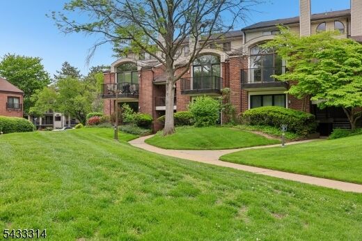 Property Photo: 1 Peabody Ct NJ 07666