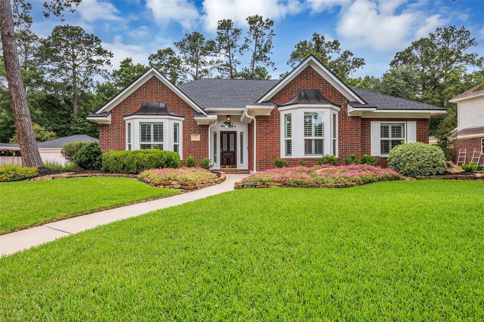 Property Photo: 11 Feather Branch Court TX 77381