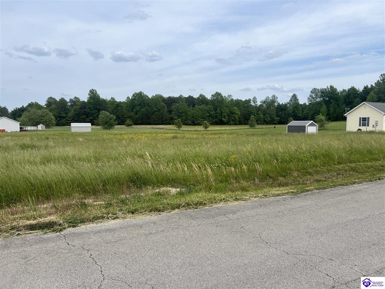 Property Photo: Lot 24/25A Standing Oak Drive KY 42701
