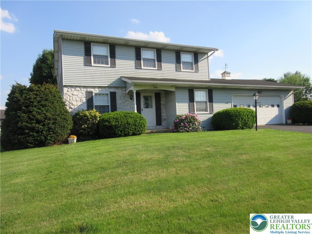 Property Photo: 4363 Vista Drive PA 18064