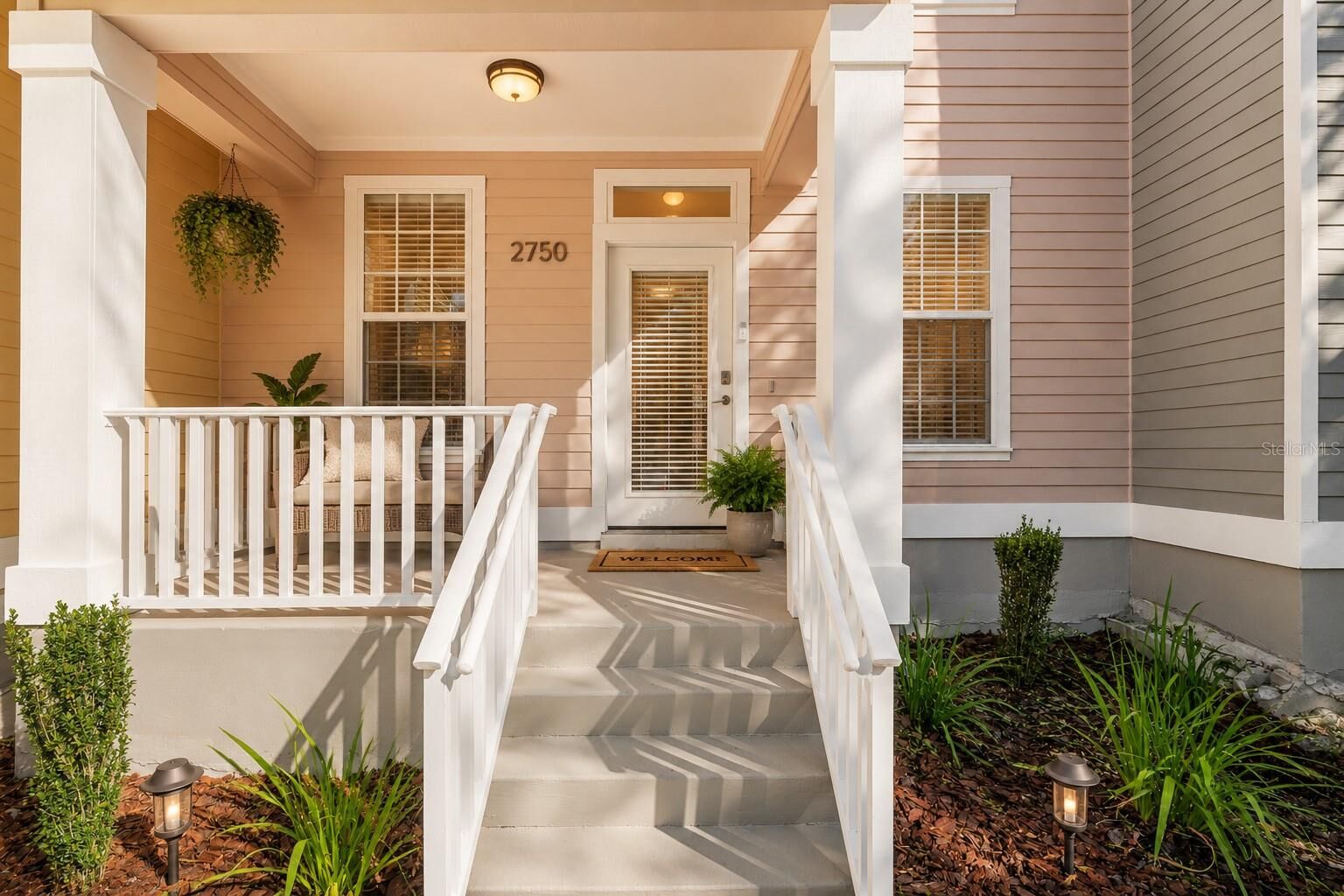 Property Photo: 2750 SW 87th Way FL 32608