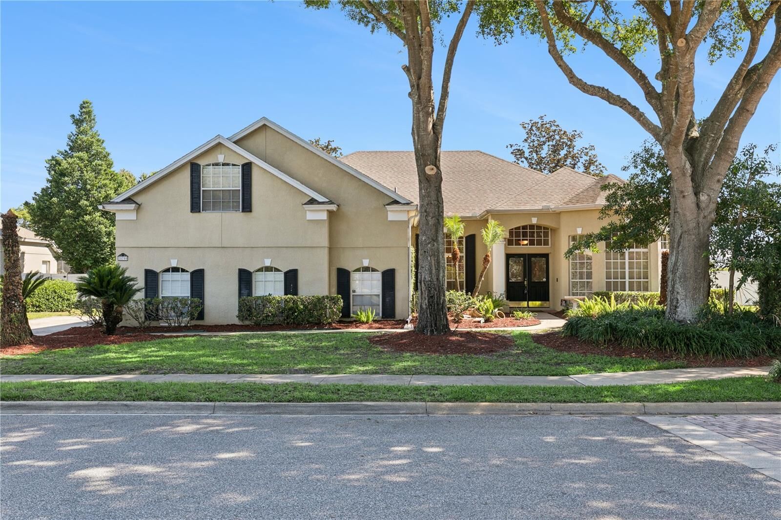 Property Photo:  5700 Climbing Rose Way  FL 32771 