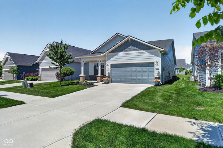 Property Photo: 2718 Old Rosebud Lane IN 46074