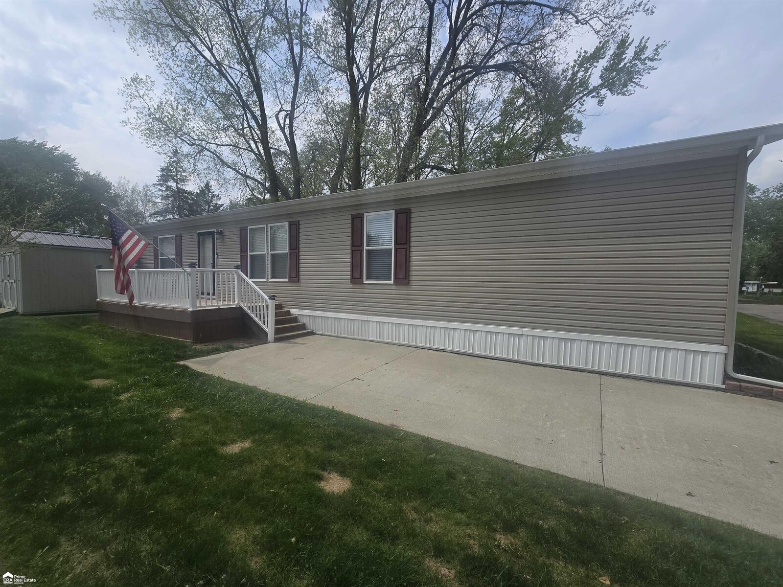 Property Photo:  4101 S Sheridan Road 132  MI 48449 