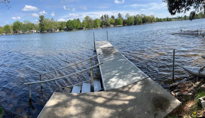 Property Photo: 4193 Betty Lee Boulevard MI 48624