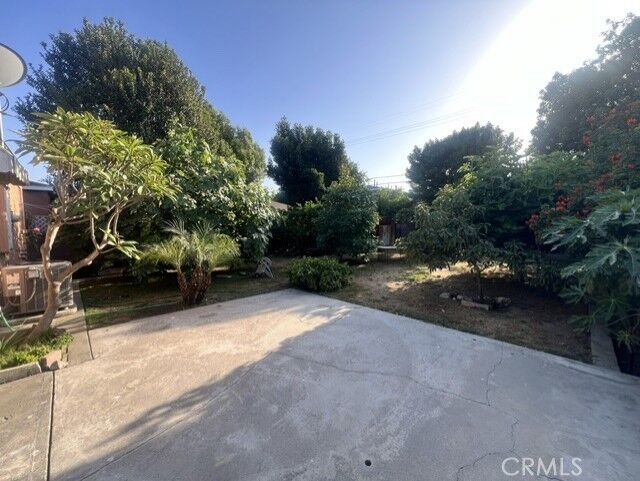 Property Photo:  9523 Mallison  CA 90280 