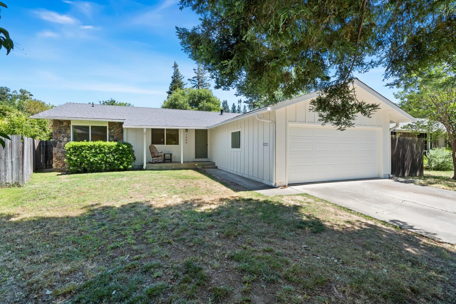 Property Photo: 1408 Camphor Lane CA 95618