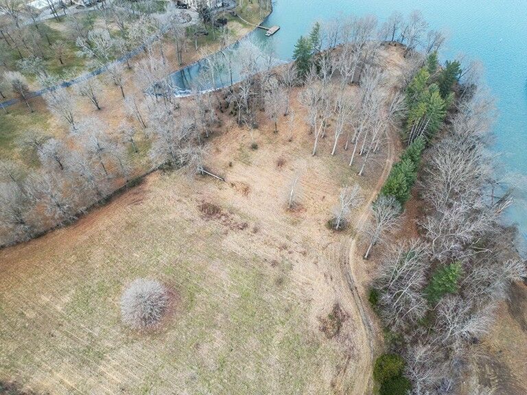 Property Photo: 255 Cherokee Dock Rd TN 37087
