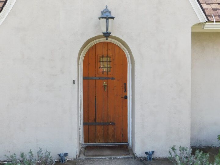 Property Photo:  9077 Ny-408  NY 14517 