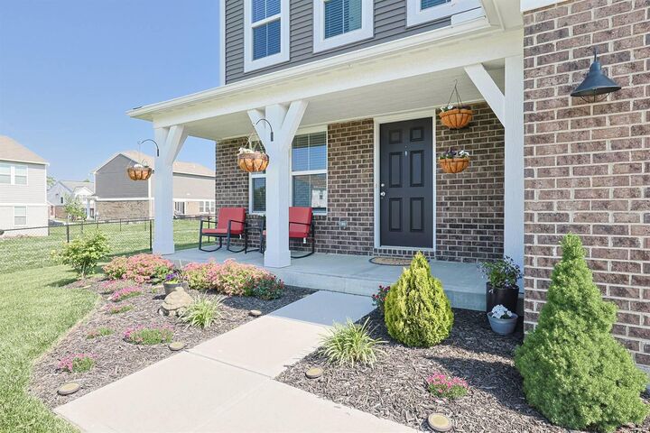 Property Photo:  5002 Pinebluff Court  KY 41005 