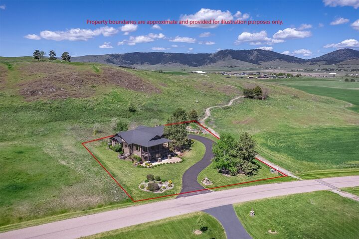 Property Photo: 40500 Stonehorse Drive MT 59860