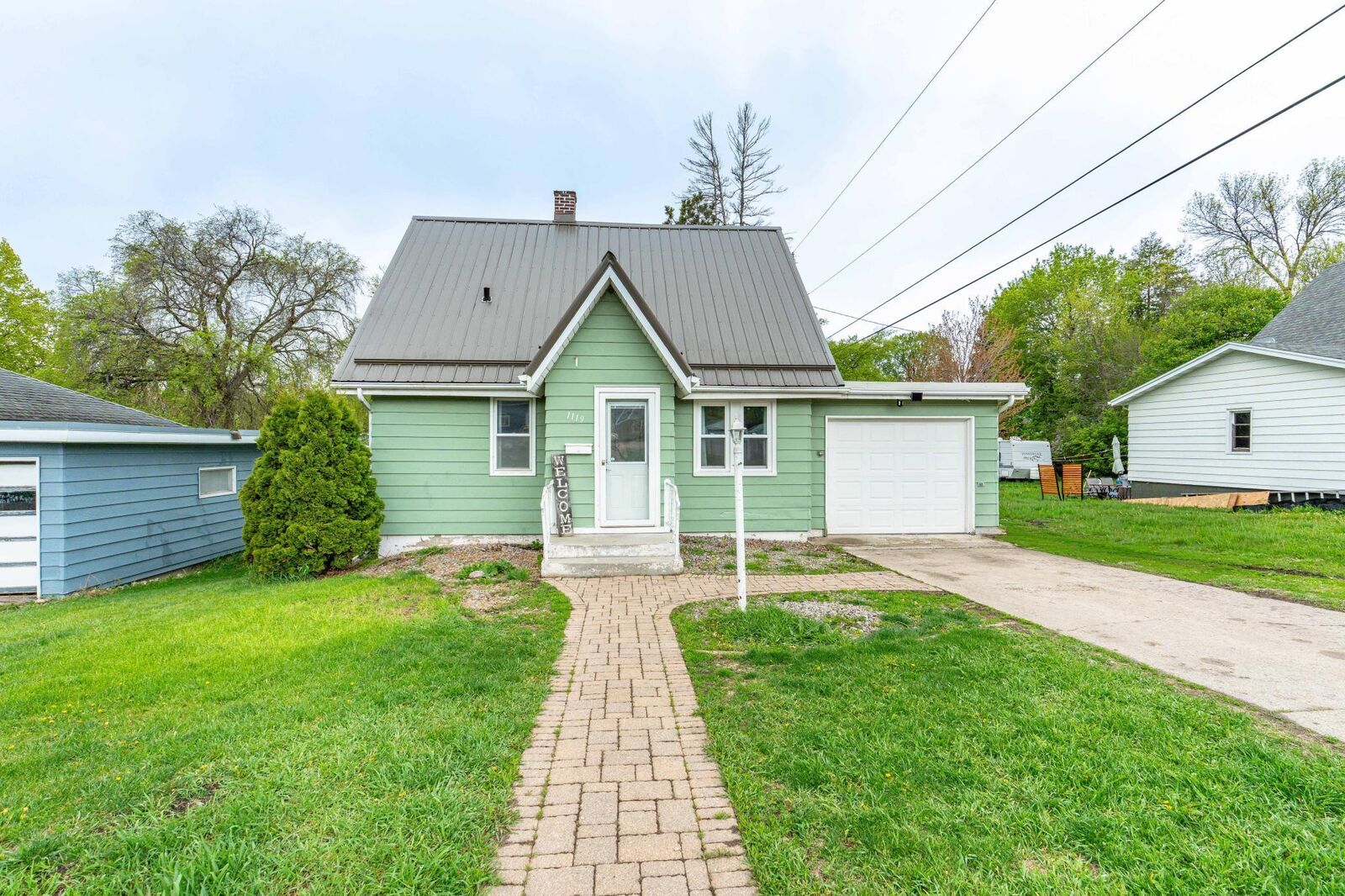 Property Photo: 1119 N Lake Street MN 56537