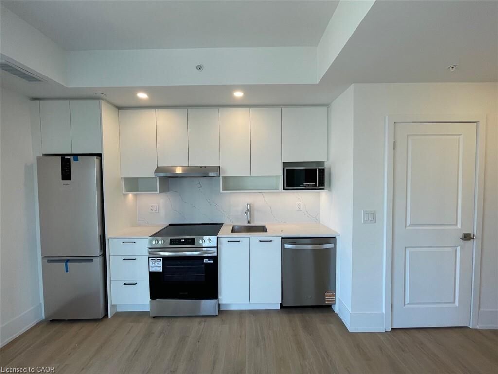 Property Photo: 206 King Street W 706 ON L8P 1A5