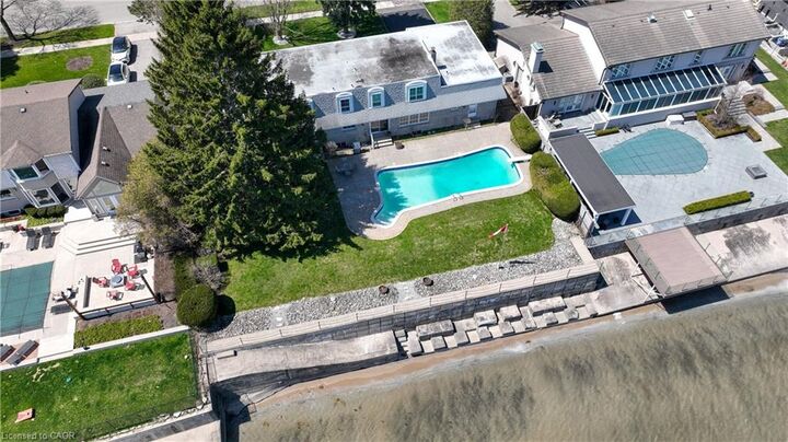 Property Photo:  1460 Watersedge Road  ON L5J 1A4 