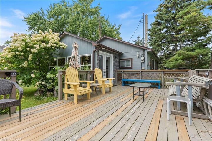 Property Photo: 10 Ridgewood Drive ON N0E 1W0