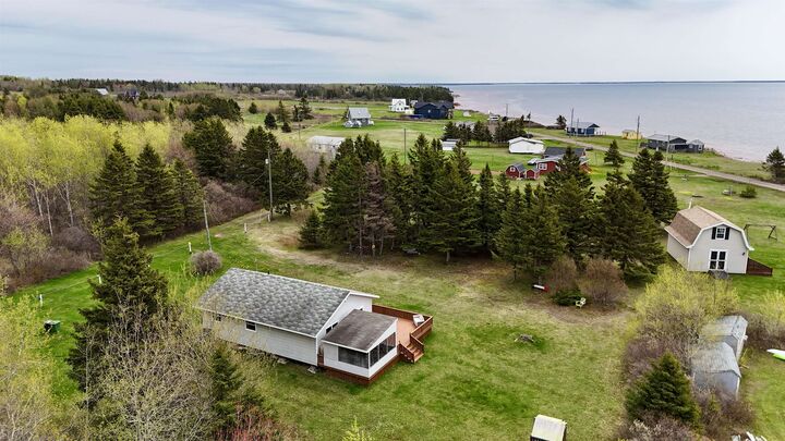 Property Photo: 60 Isidore Lane PE C0B 2E0