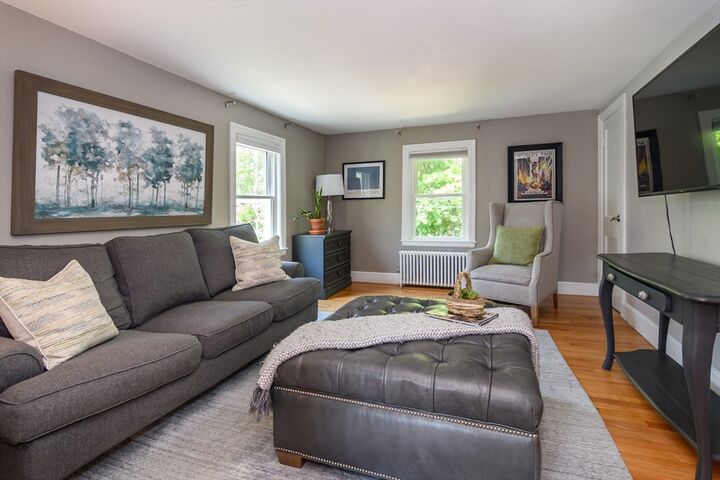 Property Photo: 59 Beacon Street 59 MA 02090