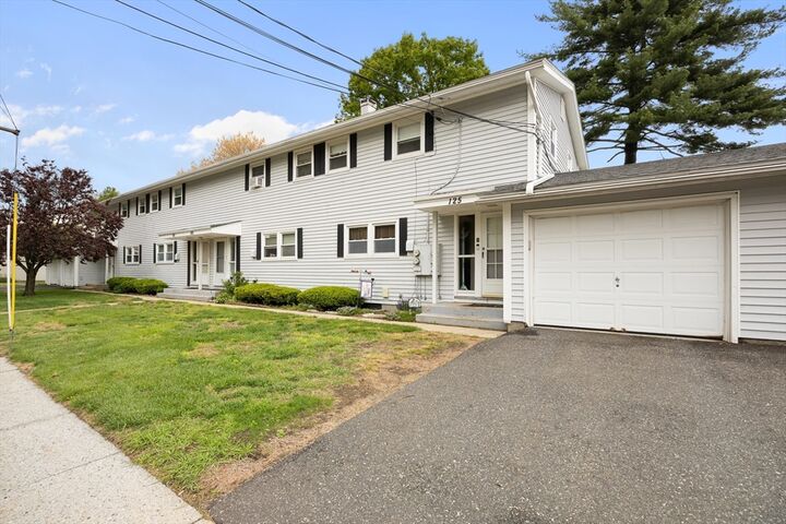 Property Photo:  125 Lynwood Drive 6201D  MA 01022 