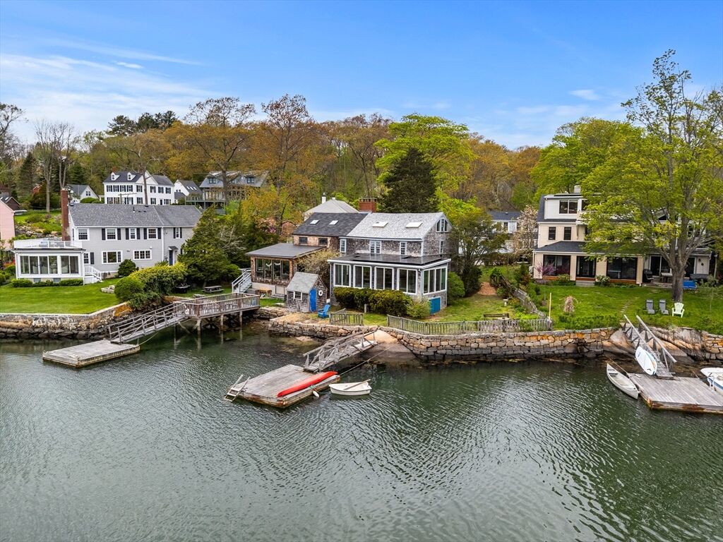 Property Photo:  65 Leonard Street  MA 01930 