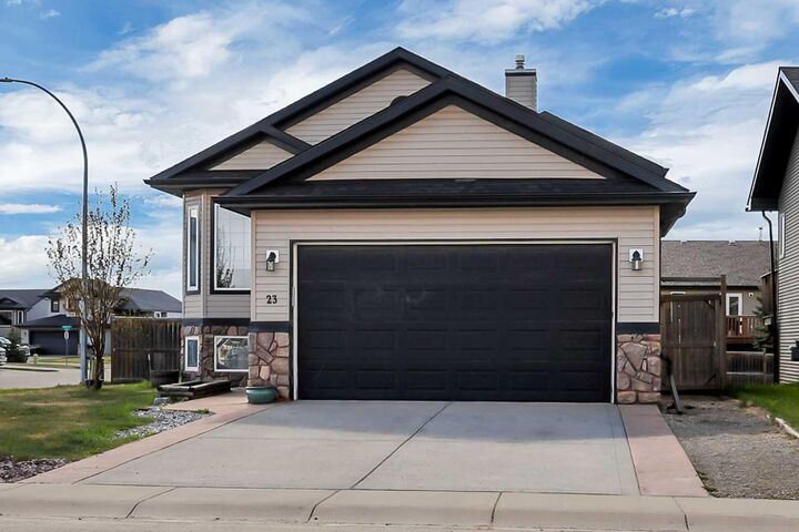 Property Photo:  23 Lambertson Place  AB T4S 2P9 