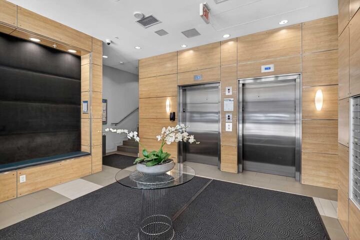 Property Photo:  46 9 Street NE 806  AB T2E 7Y1 