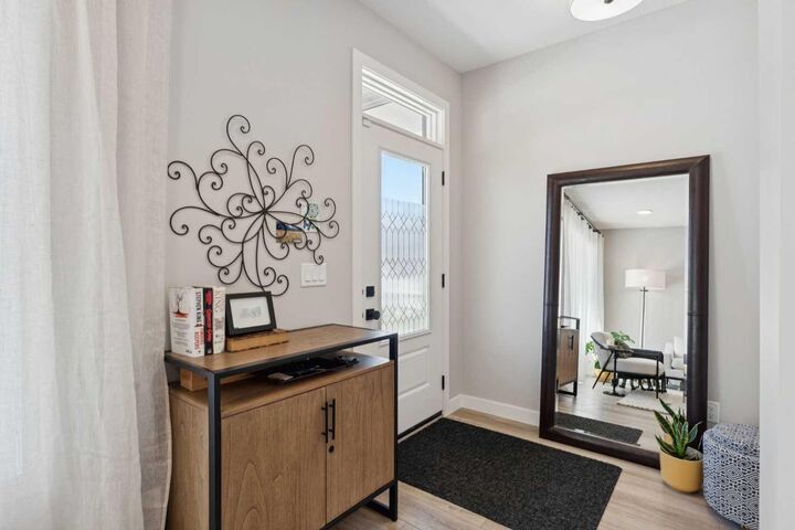Property Photo:  40 Emberside Grove  AB T4C 3C8 