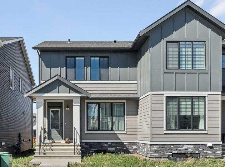 Property Photo: 40 Emberside Grove AB T4C 3C8