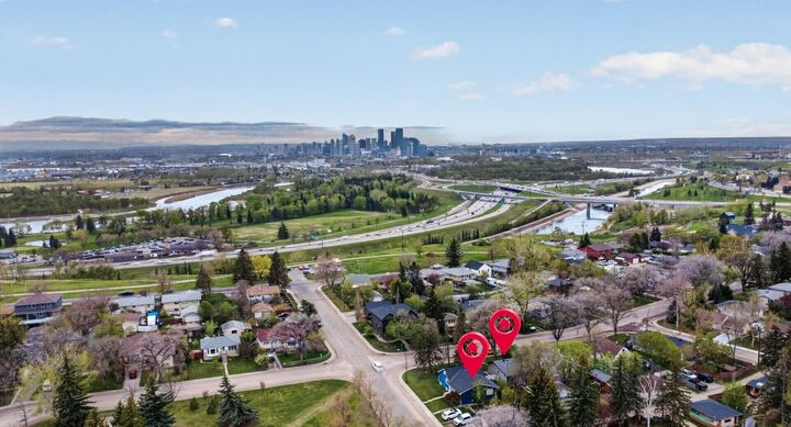 Property Photo:  2418 &Amp 2414 27 Street SE  AB T2B 0R2 
