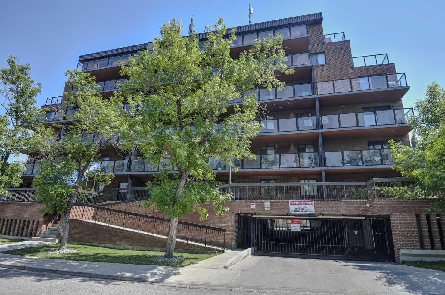 Property Photo:  1900 25A Street SW 204  AB T3E 1Y5 