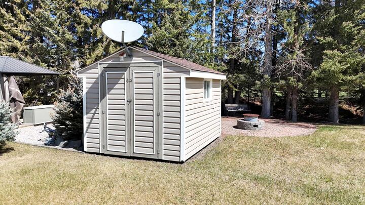 Property Photo:  32379 Range Road 55 31  AB T0M 1X0 