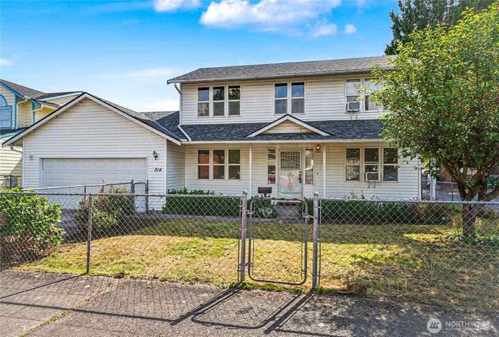 Property Photo: 314 Factory Avenue N WA 98057