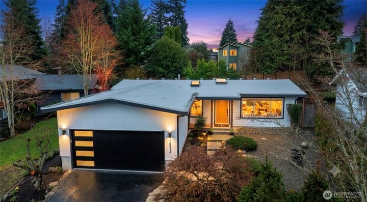 Property Photo:  1513  3rd Place  WA 98033 