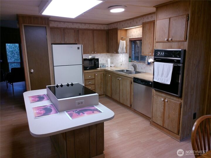 Property Photo:  3824  Birch Bay-Lynden Road  WA 98240 