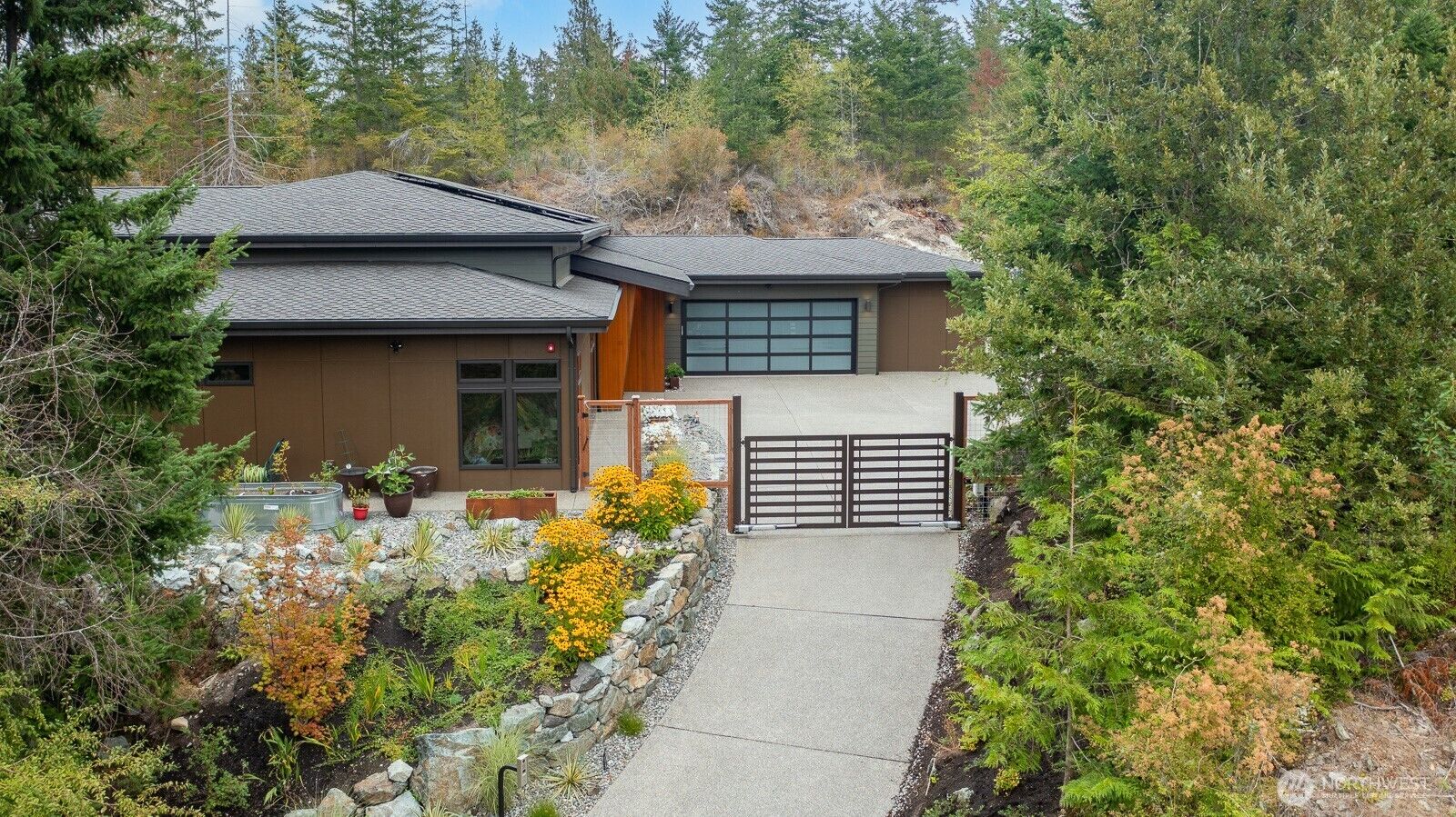 Property Photo:  11897  Whistle Ridge Place  WA 98221 