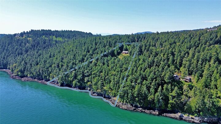 Property Photo:  92  Flagpoint Lane  WA 98250 