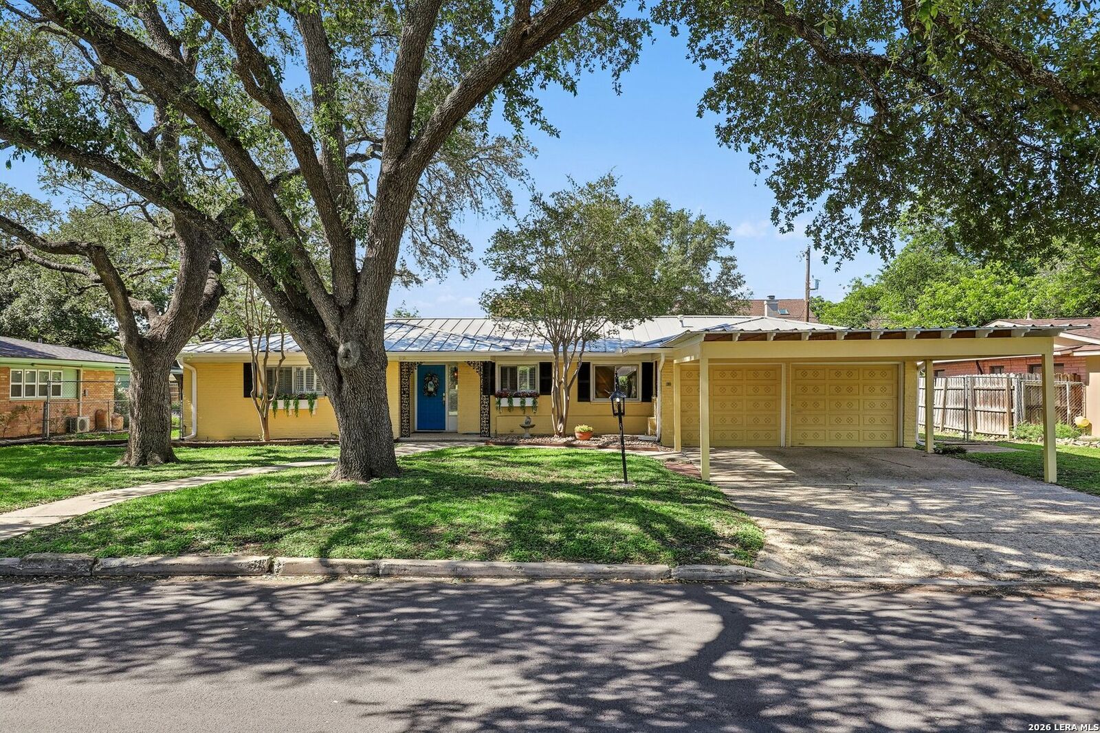 Property Photo: 418 Northridge Dr TX 78209
