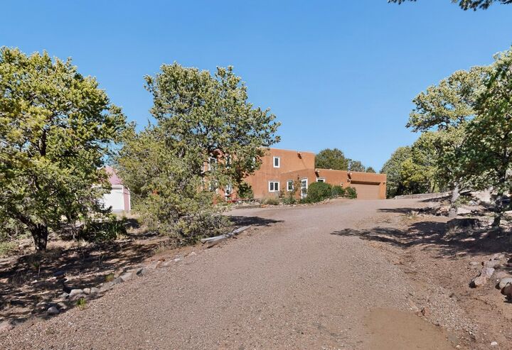 Property Photo: 2 Toltec Road NM 87505