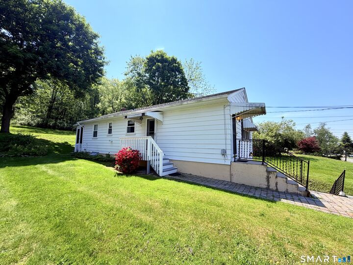 Property Photo: 212 Swain Avenue CT 06450