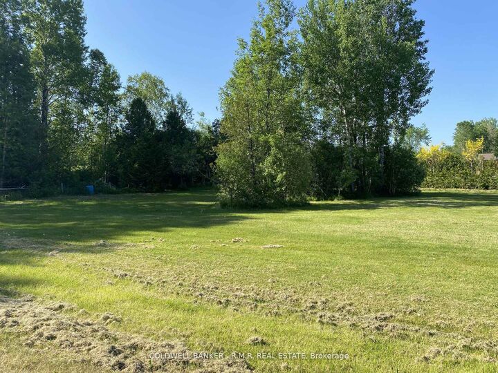 Property Photo:  Lot 11 Pinewood Boulevard  ON K0M 2T0 