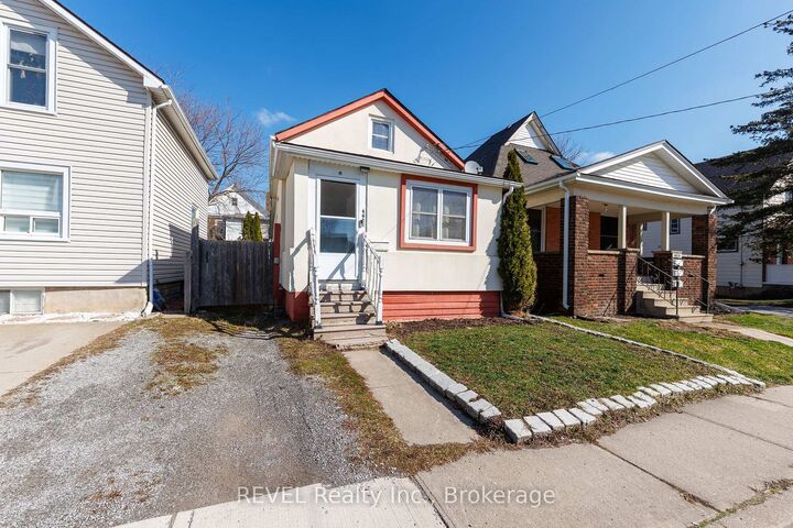 Property Photo: 4621 Jepson Street ON L2E 1J5