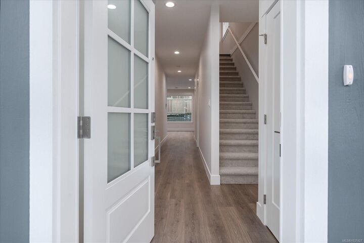 Property Photo:  4544 Suncrest Rd  BC V9T 0M6 