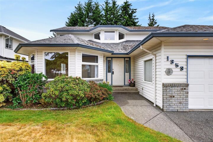 Property Photo: 1353 Ocean View Ave BC V9M 3R2