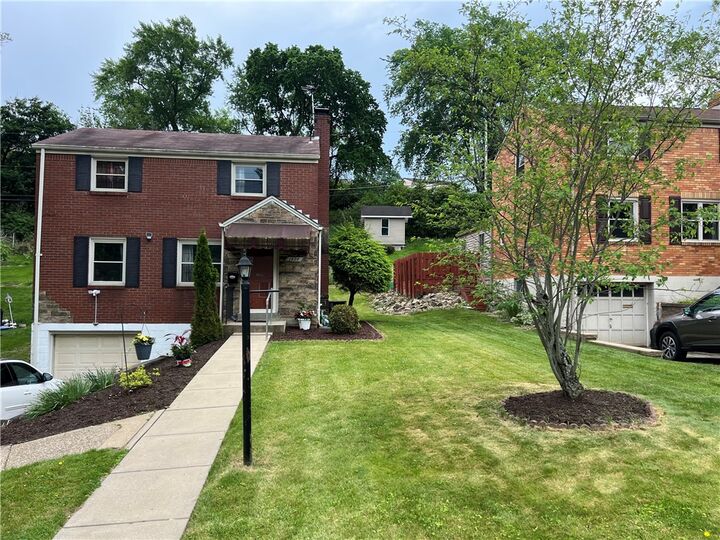 Property Photo: 1424 Senior Dr PA 15227